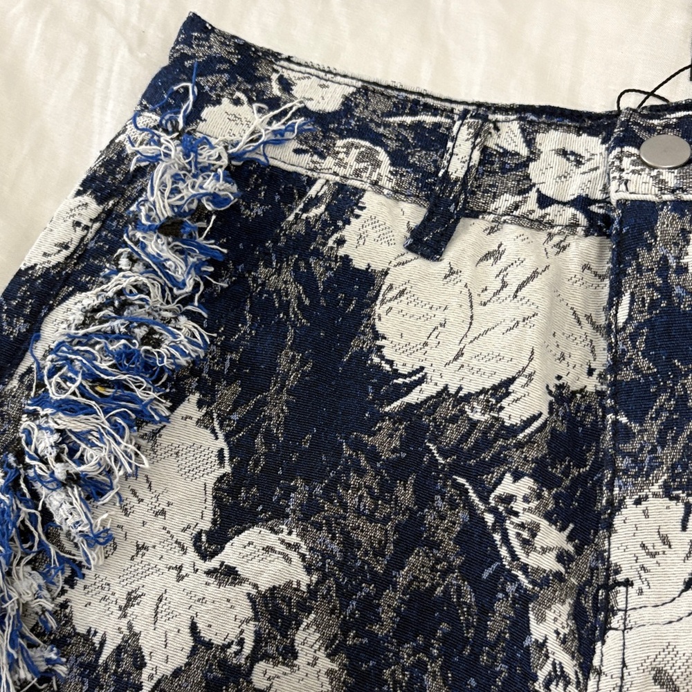 PLT Blue Printed Jacquard Twill Tassel Side Shorts - Picture 11 of 12